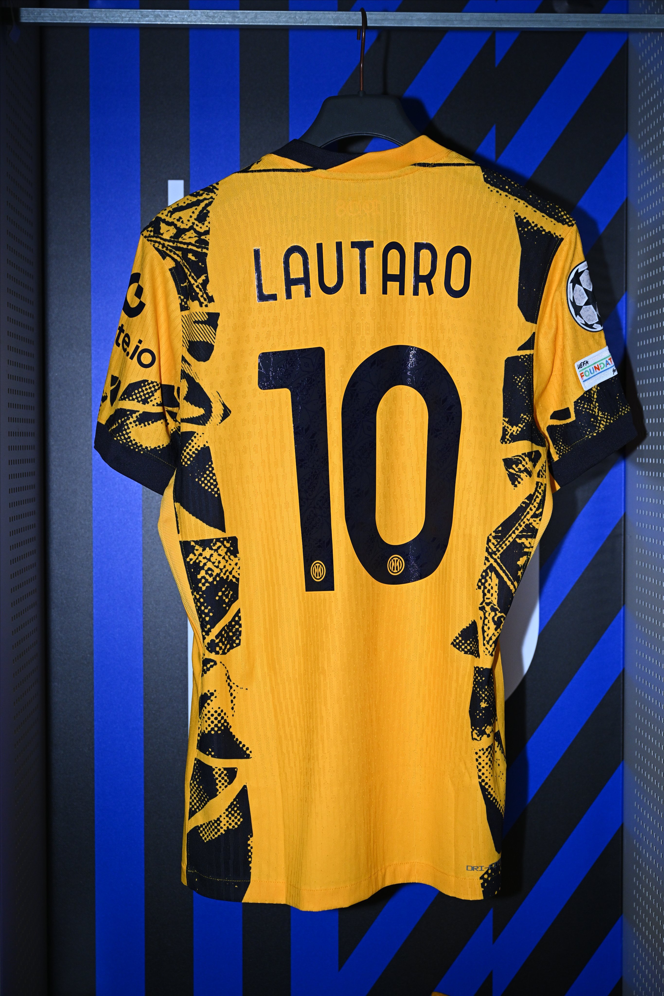 巴黎圣日耳曼发布备战花絮，加时末段状态回暖，德甲任务艰巨，更衣室氛围转暖的简单介绍LOL SPORTS